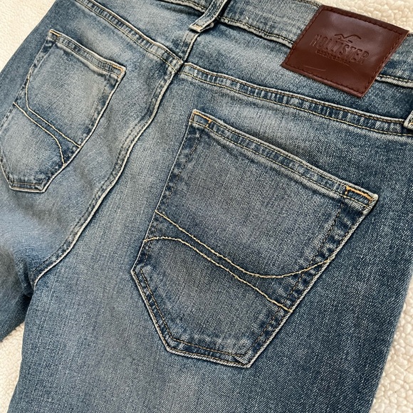 Hollister Men's Bootcut Jeans in Dark Blue - Picture 11 of 11